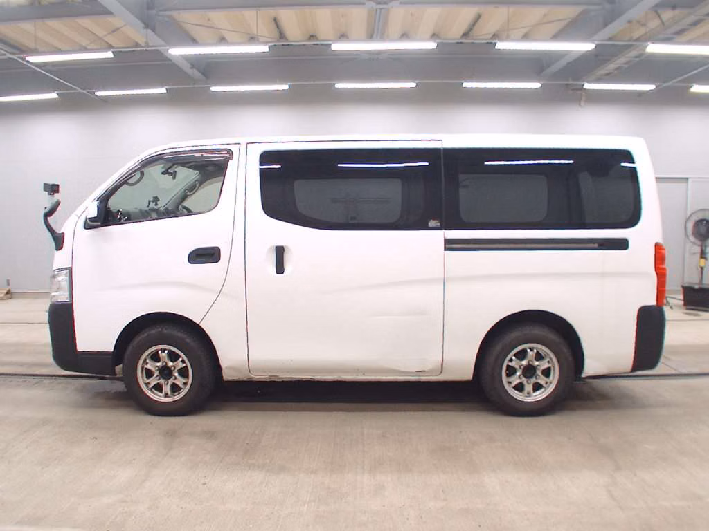 NISSAN NV350 CARAVAN