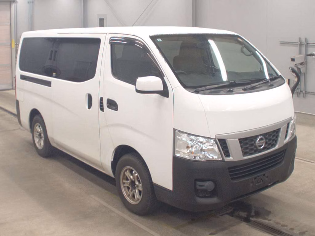 NISSAN NV350 CARAVAN
