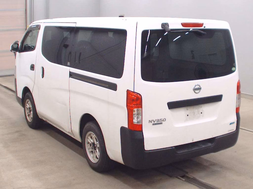 NISSAN NV350 CARAVAN