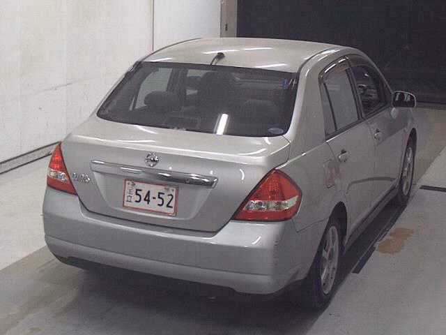 NISSAN TIIDA LATIO