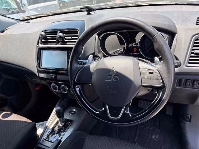 MITSUBISHI RVR