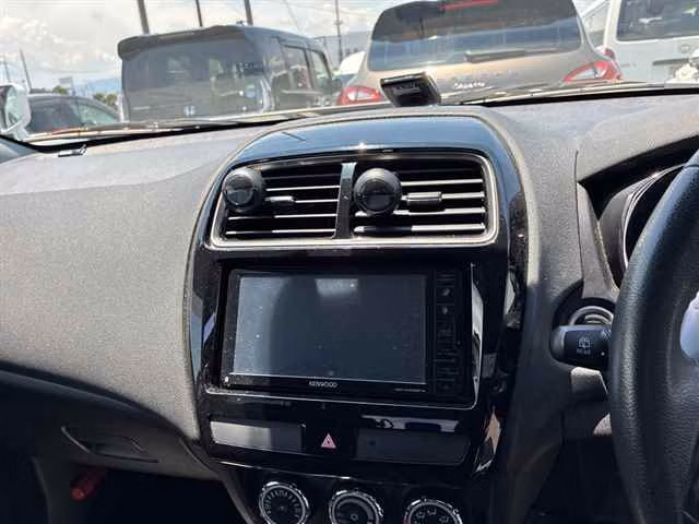 MITSUBISHI RVR