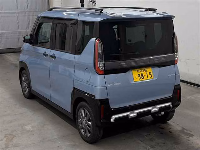 MITSUBISHI DELICA MINI