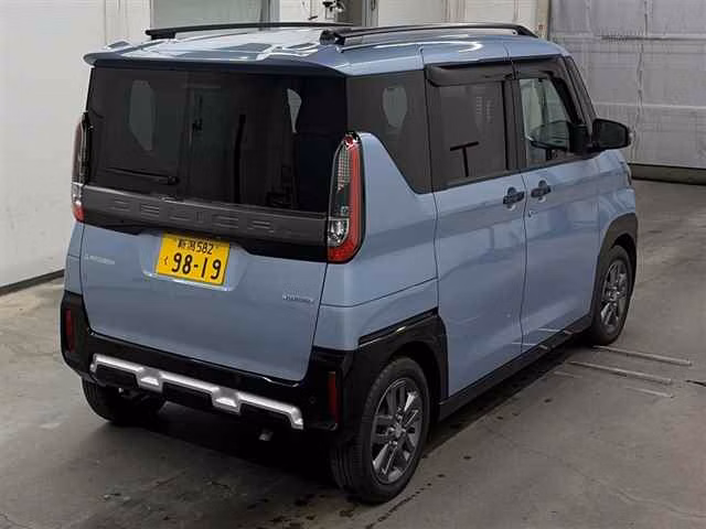 MITSUBISHI DELICA MINI