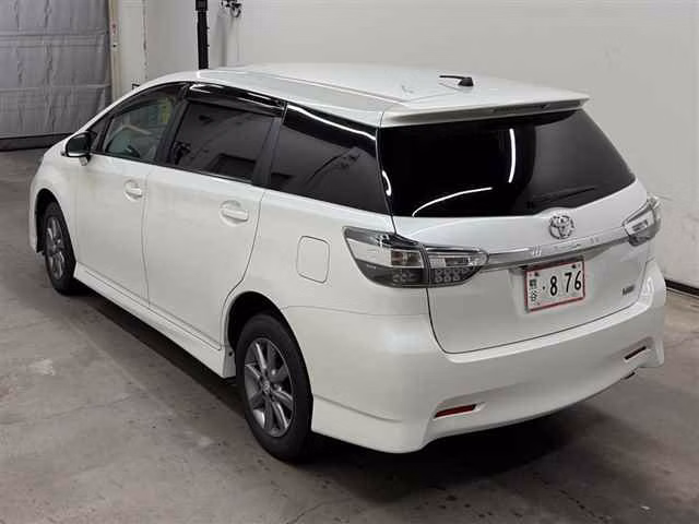 TOYOTA WISH