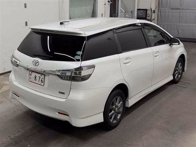 TOYOTA WISH