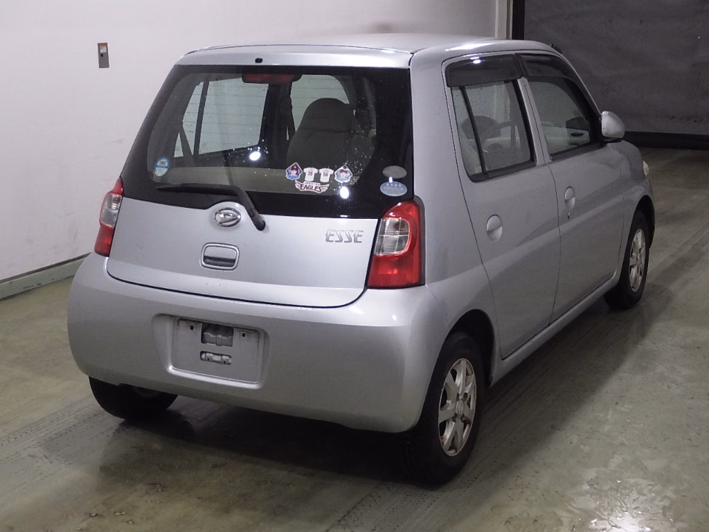 DAIHATSU ESSE