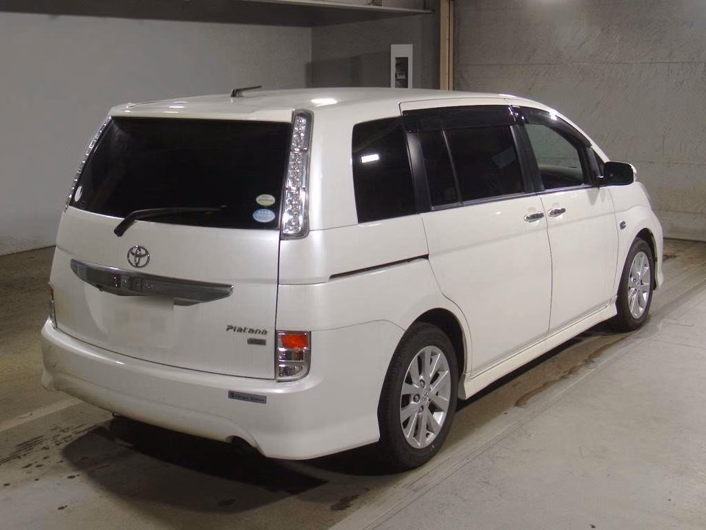 TOYOTA ISIS