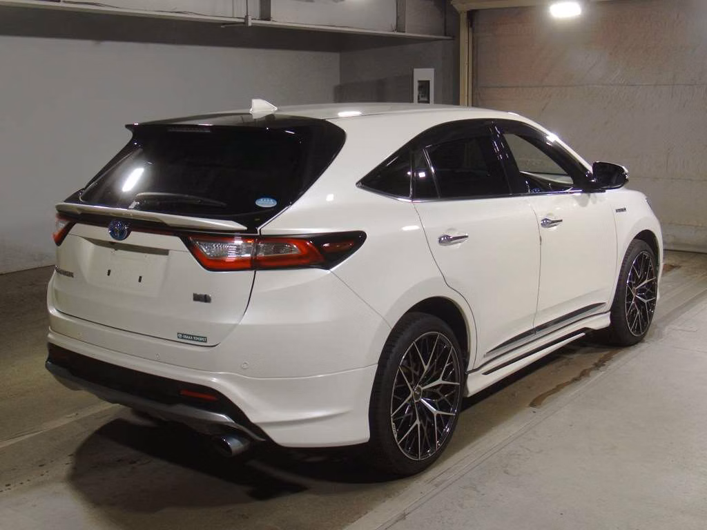 TOYOTA HARRIER
