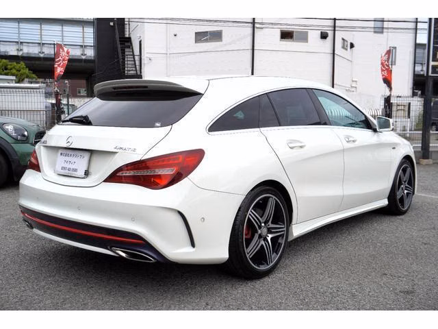 MERCEDES-BENZ CLA-CLASS