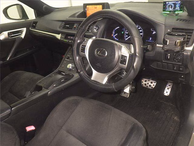 LEXUS CT200H
