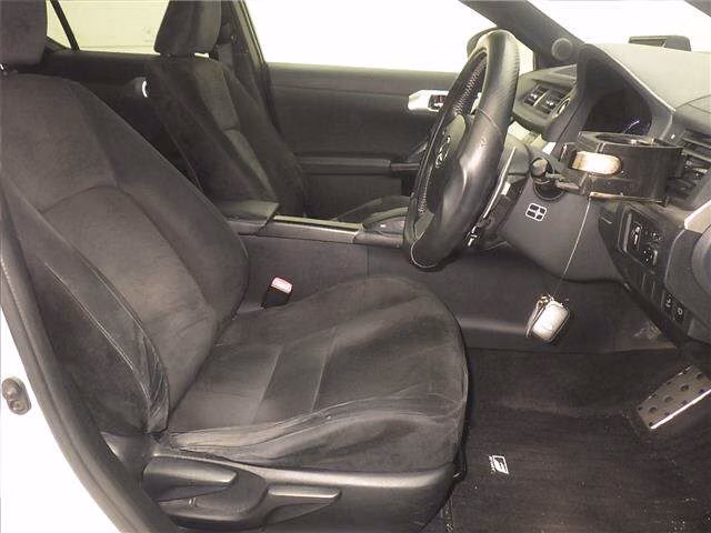 LEXUS CT200H