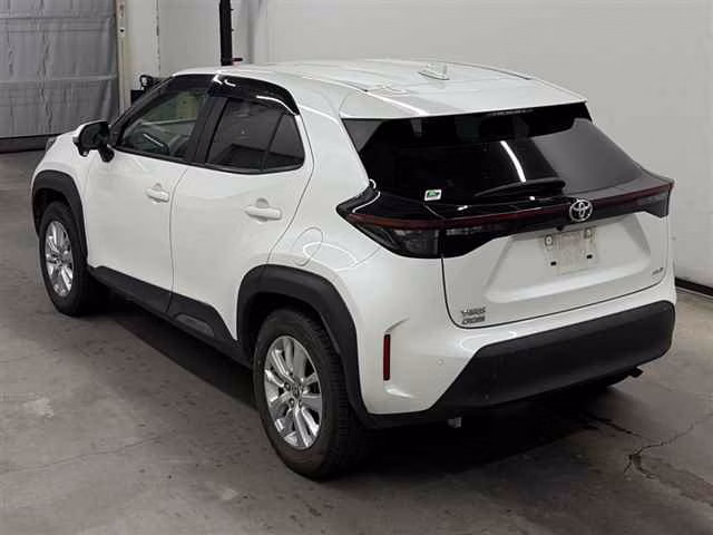 TOYOTA YARIS CROSS