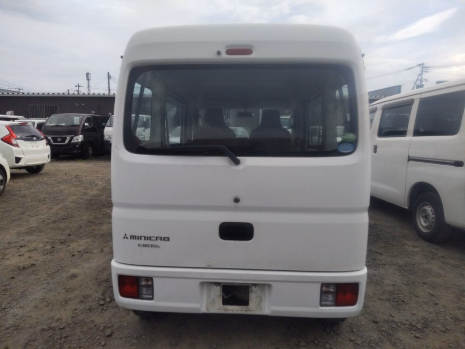 MITSUBISHI MINICAB