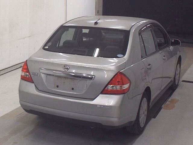 NISSAN TIIDA LATIO