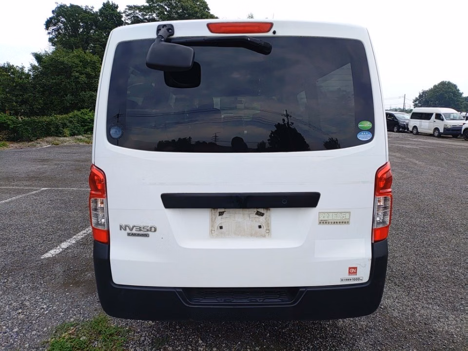 NISSAN NV350 CARAVAN