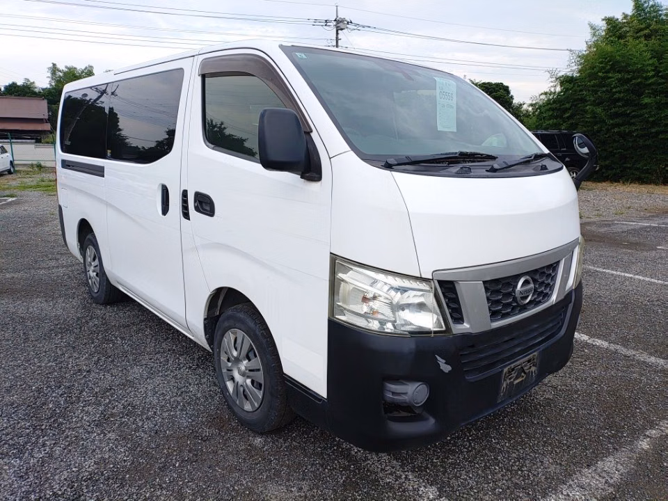 NISSAN NV350 CARAVAN