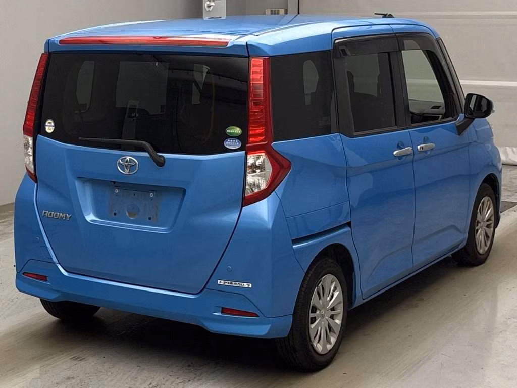 TOYOTA ROOMY