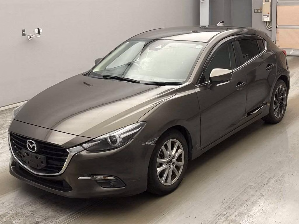 MAZDA AXELA