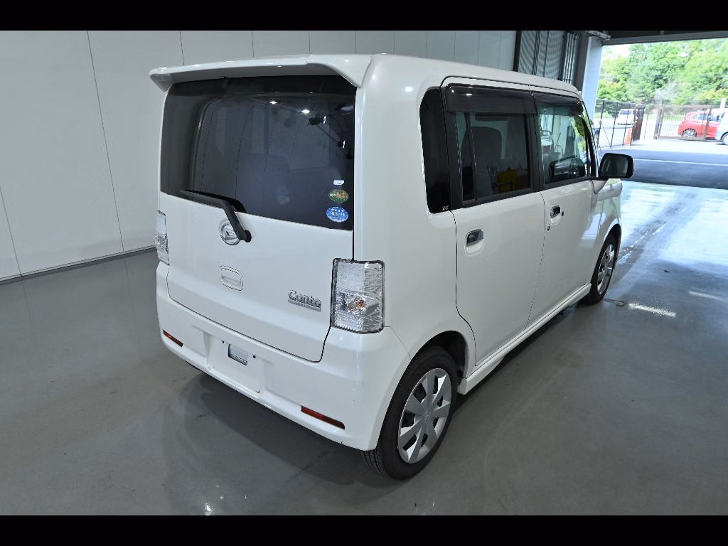 DAIHATSU MOVE CONTE