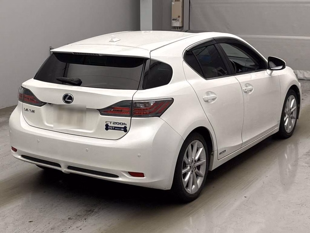 LEXUS CT200H