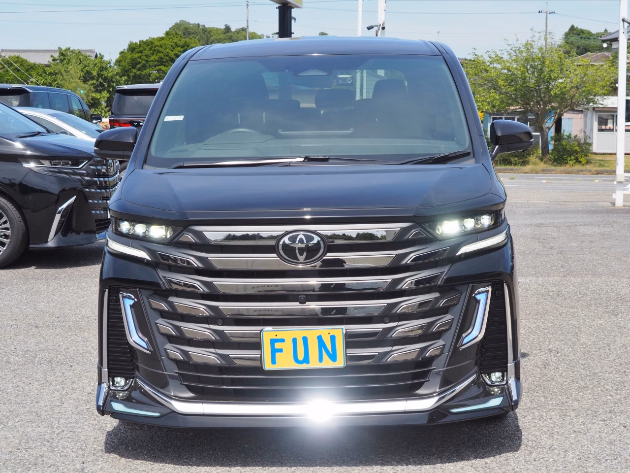 TOYOTA VELLFIRE
