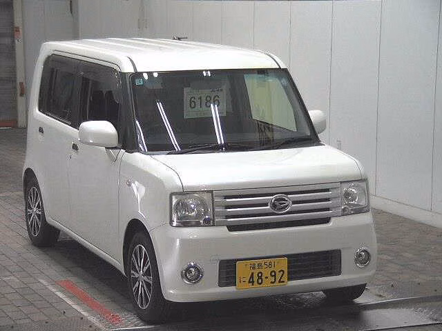 DAIHATSU MOVE CONTE