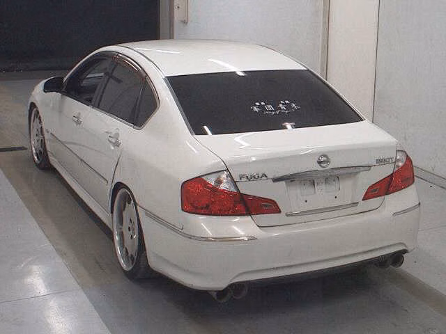 NISSAN FUGA
