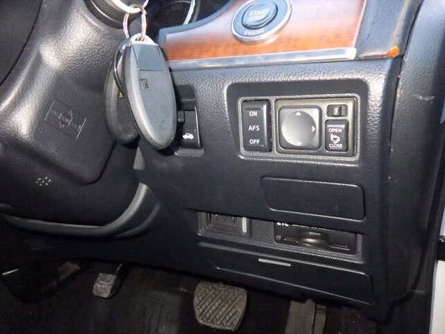 NISSAN FUGA