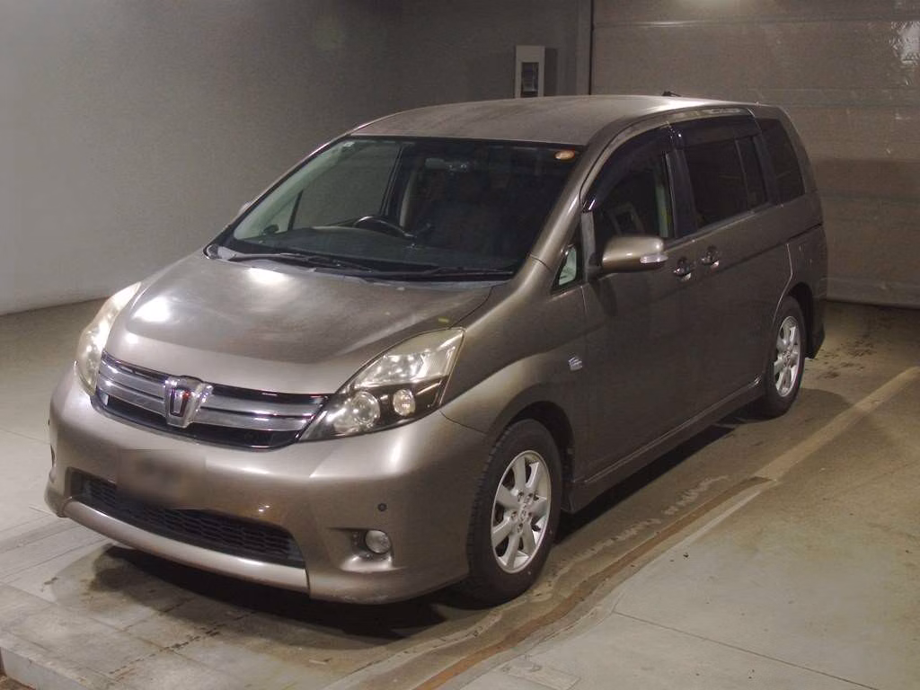TOYOTA ISIS