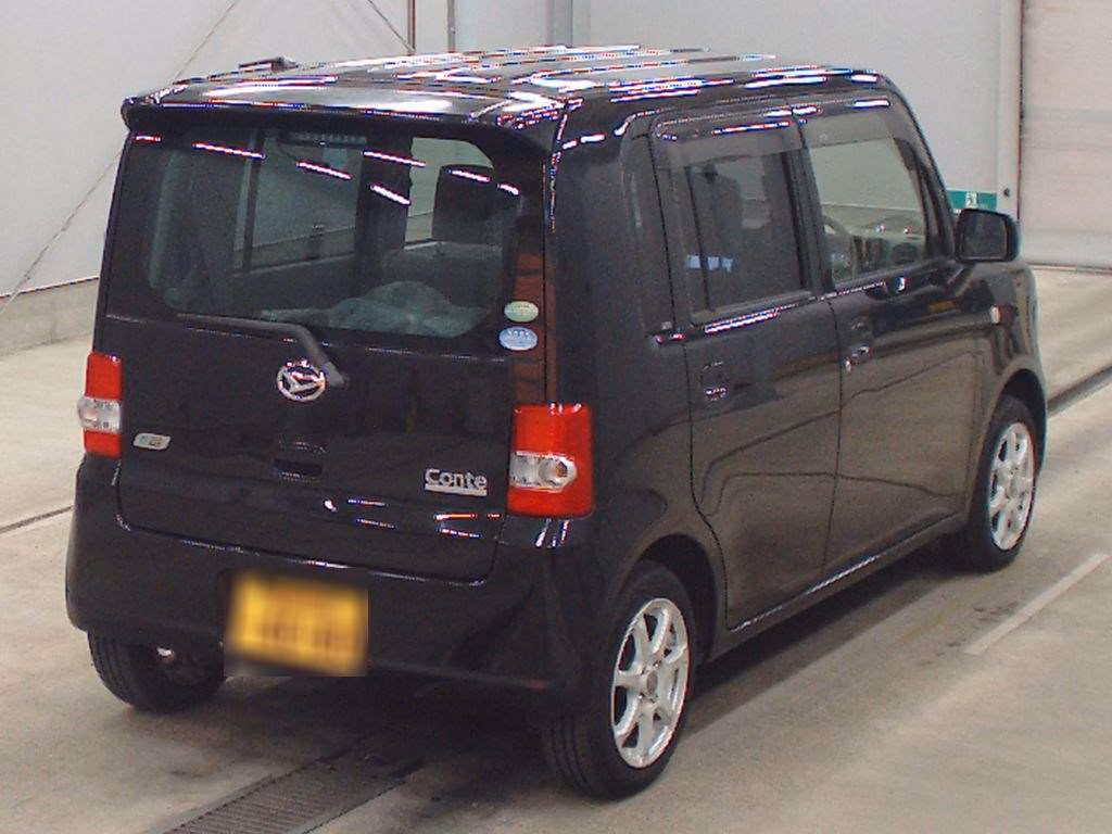 DAIHATSU MOVE CONTE