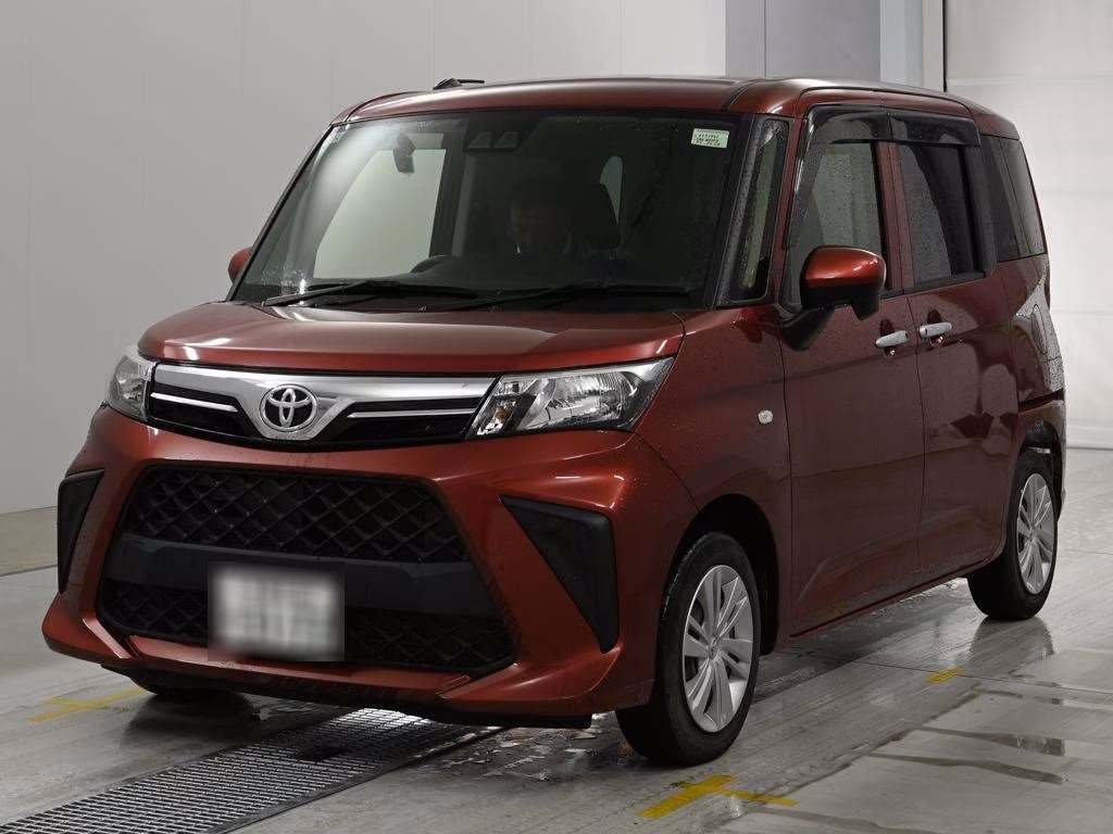 TOYOTA ROOMY