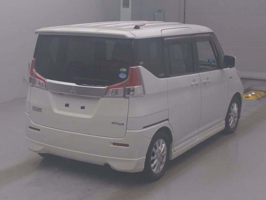 MITSUBISHI DELICA D:2