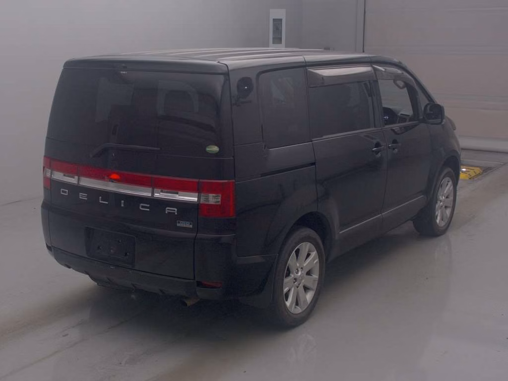 MITSUBISHI DELICA D:5