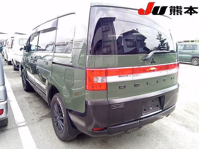 MITSUBISHI DELICA D:5