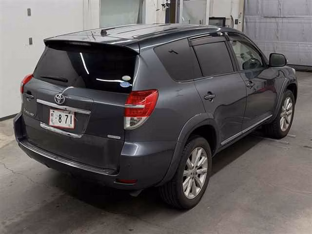 TOYOTA VANGUARD