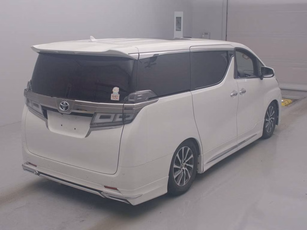 TOYOTA VELLFIRE