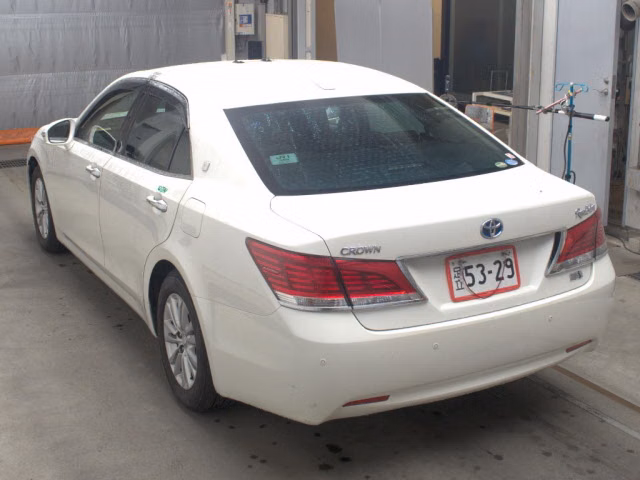 TOYOTA CROWN