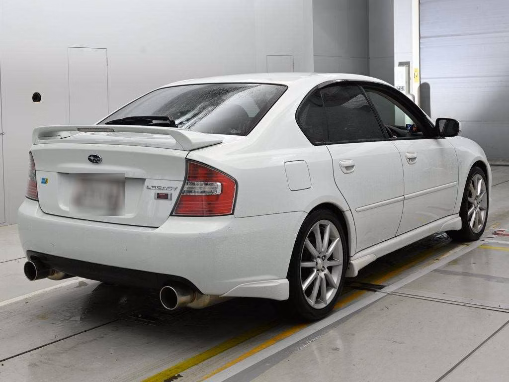 SUBARU LEGACY B4