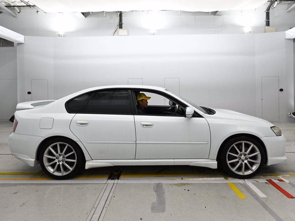 SUBARU LEGACY B4