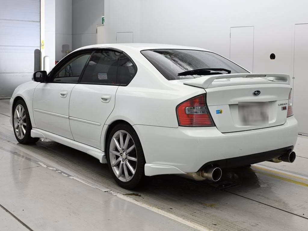 SUBARU LEGACY B4