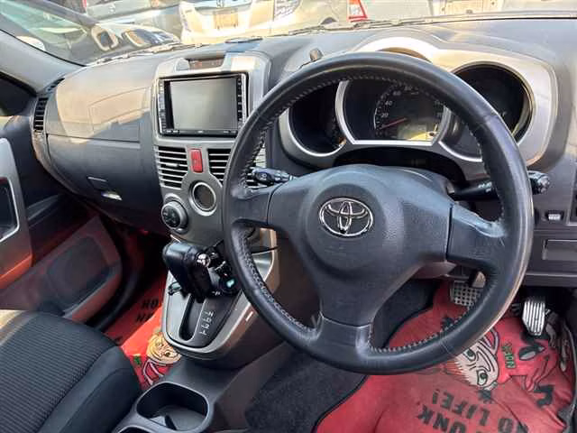 TOYOTA RUSH