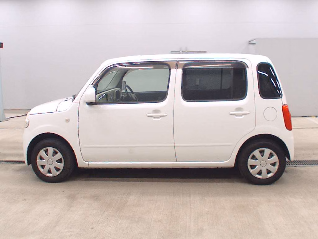DAIHATSU MIRA COCOA