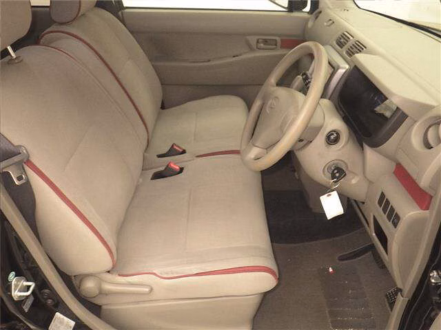 DAIHATSU MOVE CONTE