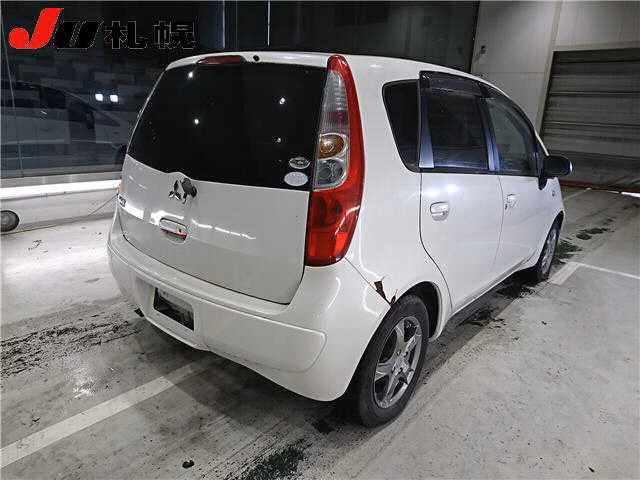 MITSUBISHI COLT