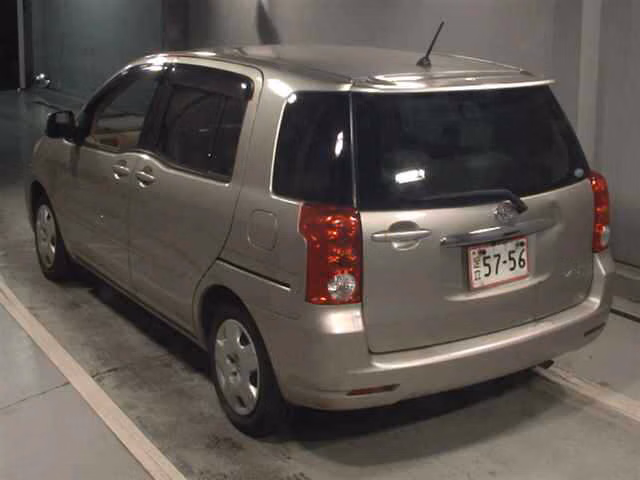 TOYOTA RAUM