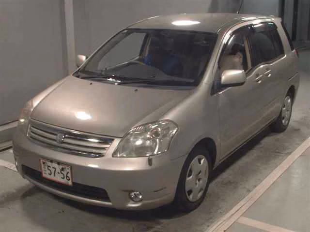 TOYOTA RAUM