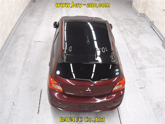 MITSUBISHI MIRAGE