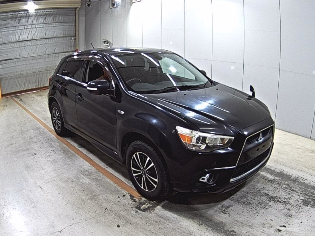 MITSUBISHI RVR