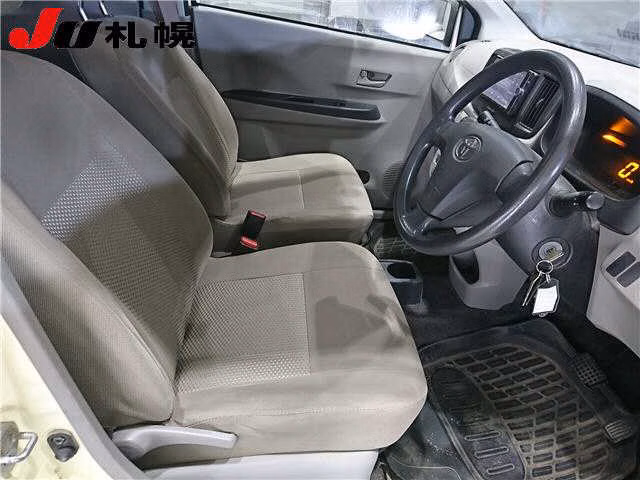 TOYOTA PIXIS EPOCH